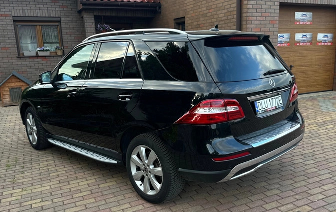 Mercedes-Benz ML cena 95777 przebieg: 202837, rok produkcji 2012 z Osiek małe 497